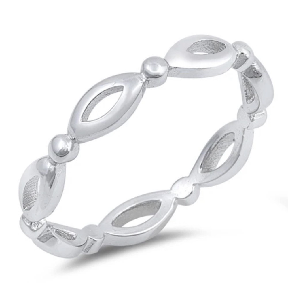 Sterling Silver Ring – Open Marquise Design (Size 5)